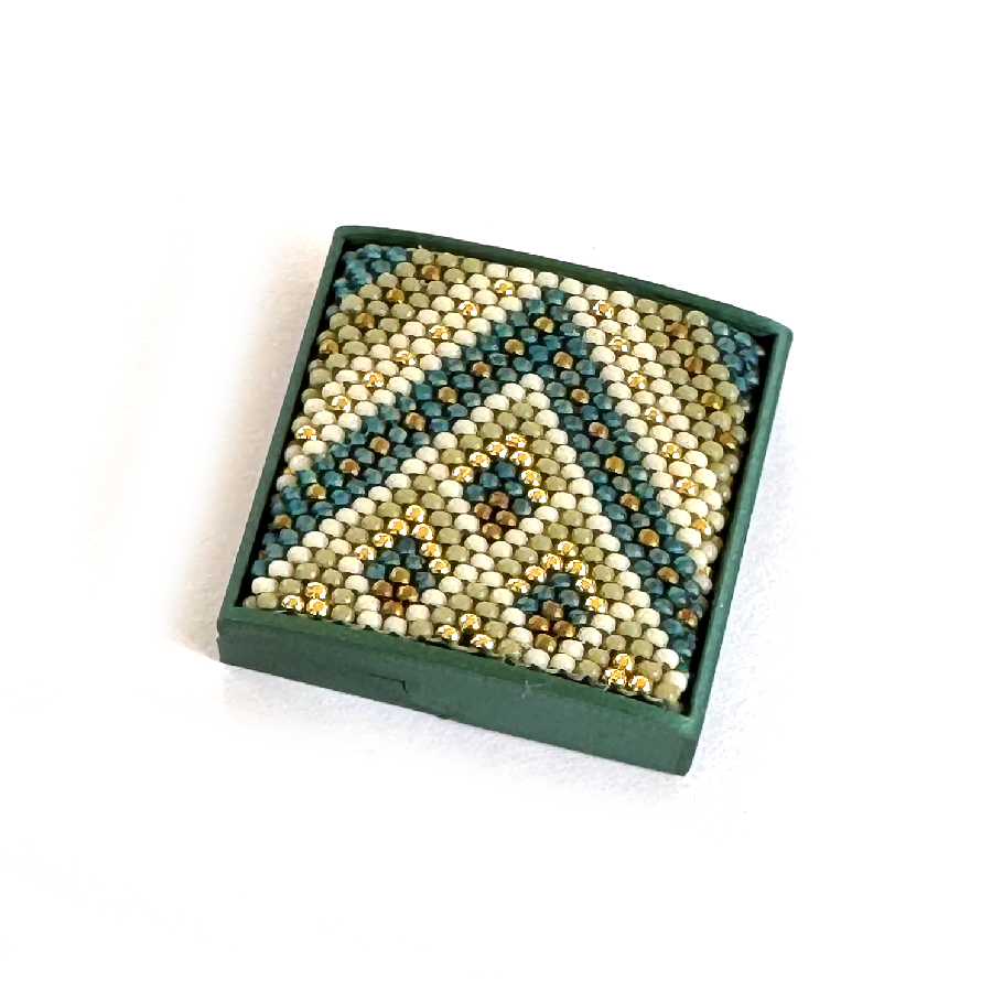 Clasp for Peyote, Brick, Square stitch cover