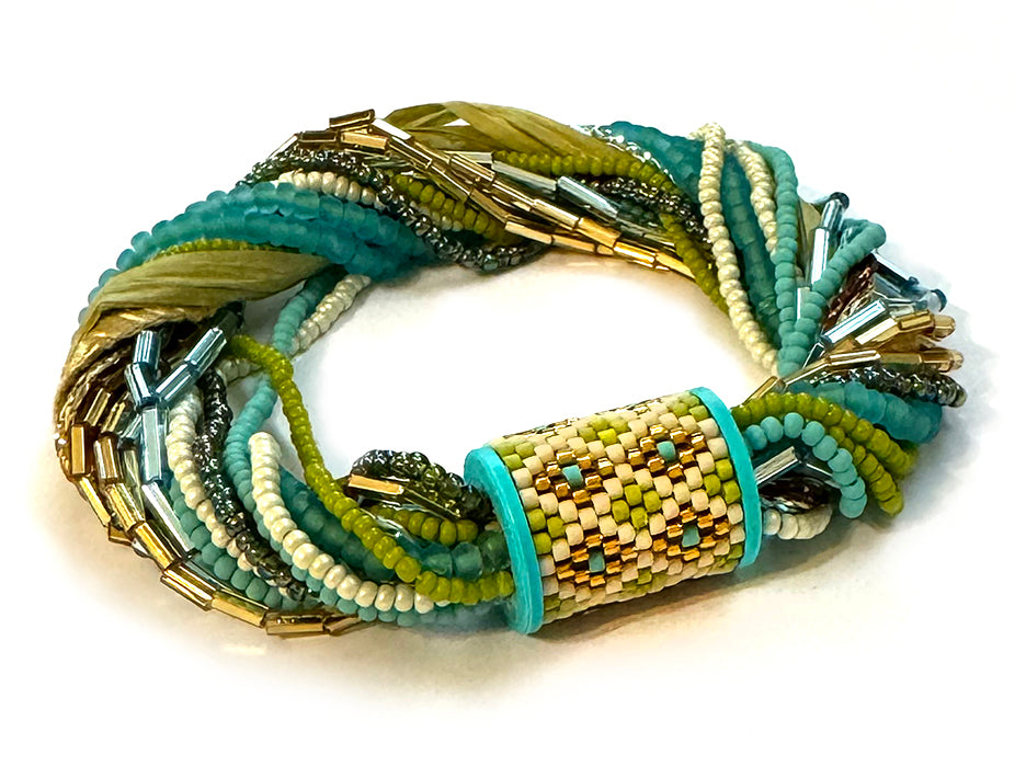 Alicia Beaded Bracelet Kit with magnetic clasp