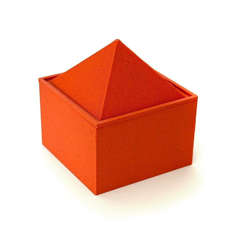 Pyramid Box with beadable lid