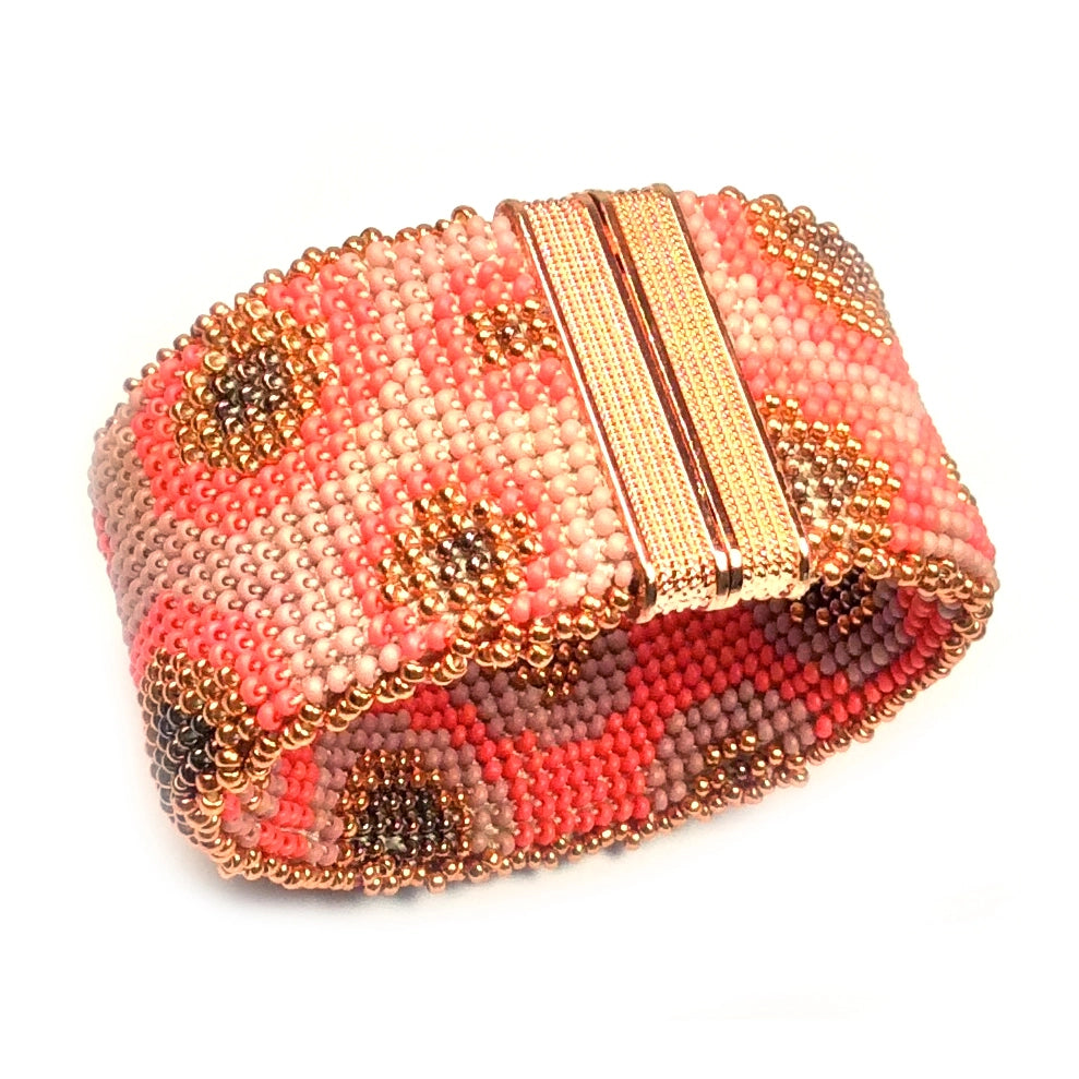 Round Two Bead Crochet Reversible Bracelet Kit